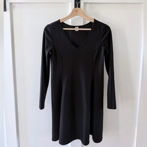 Old Navy Black Long Sleeve Dress